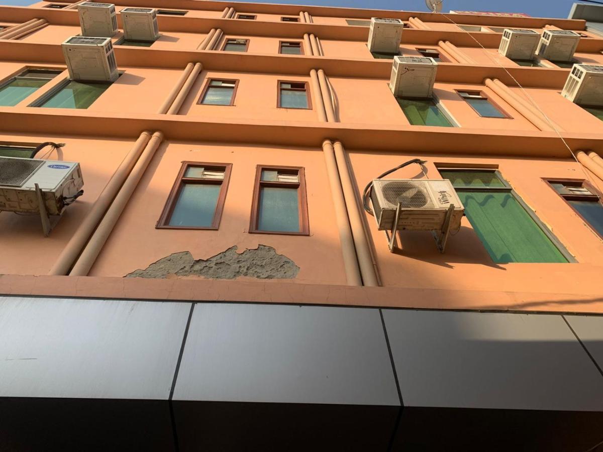 Hotel Noida Continental At Noida City Center Экстерьер фото